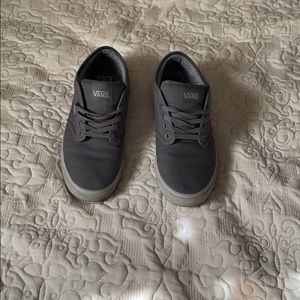 All gray 9.5 vans